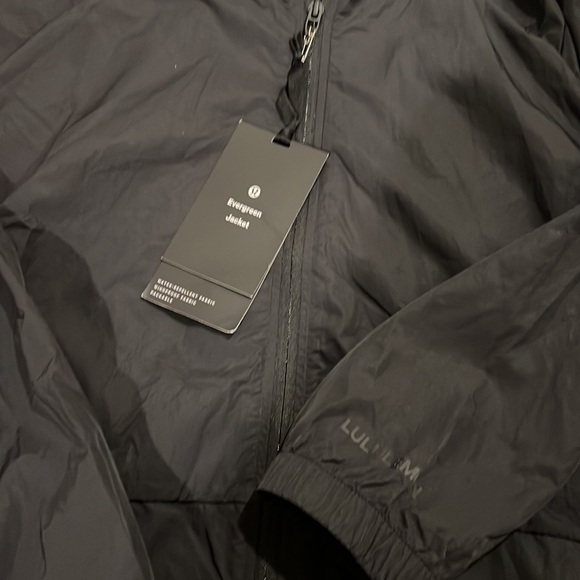 Lululemon jacket - Picture 9 of 11